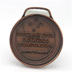 Medali Die Cast Antik